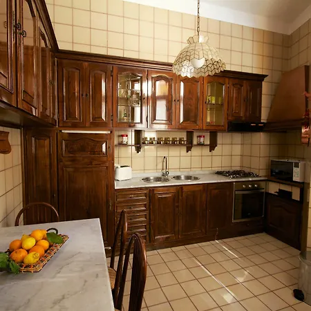 Sine Tempore Apartment *