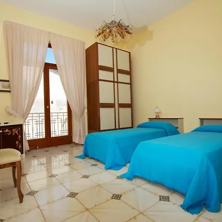 Sine Tempore Apartment *