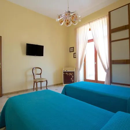 Sine Tempore Apartment